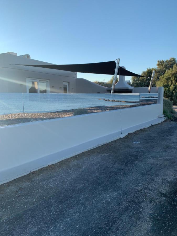 Incognito Beach Villa Santorini Kamári Kültér fotó