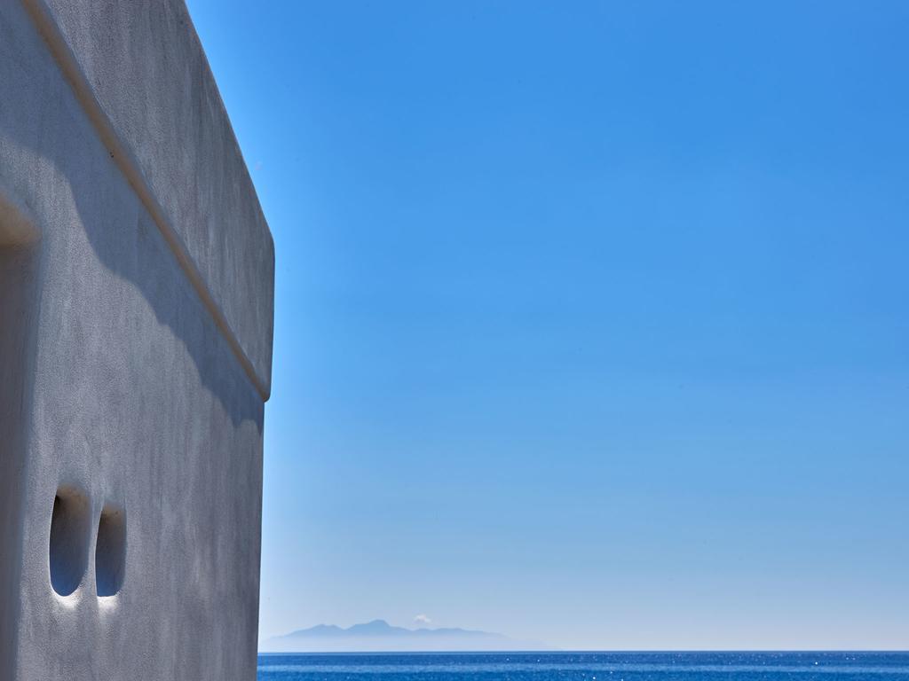 Incognito Beach Villa Santorini Kamári Kültér fotó